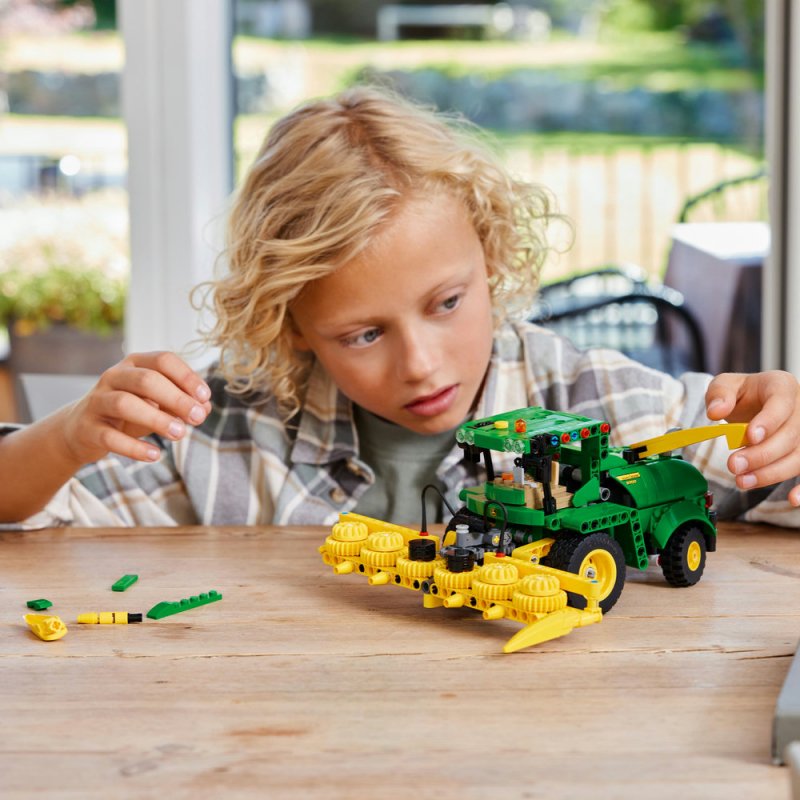 LEGO® Technic 42168 John Deere 9700 Forage Harvester