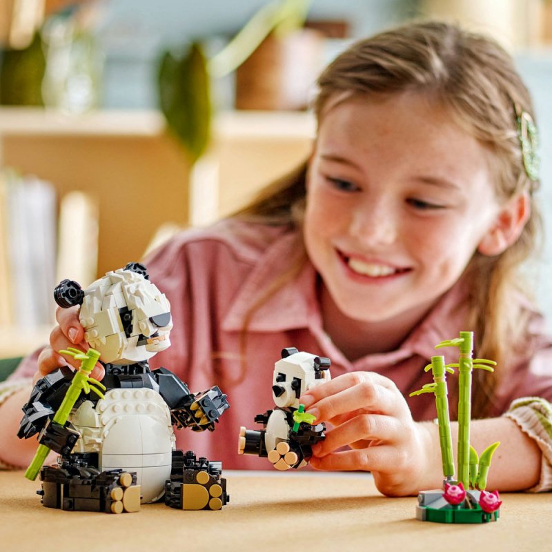 LEGO® Creator 3v1 31165 Divoká zvířata: Pandí rodinka