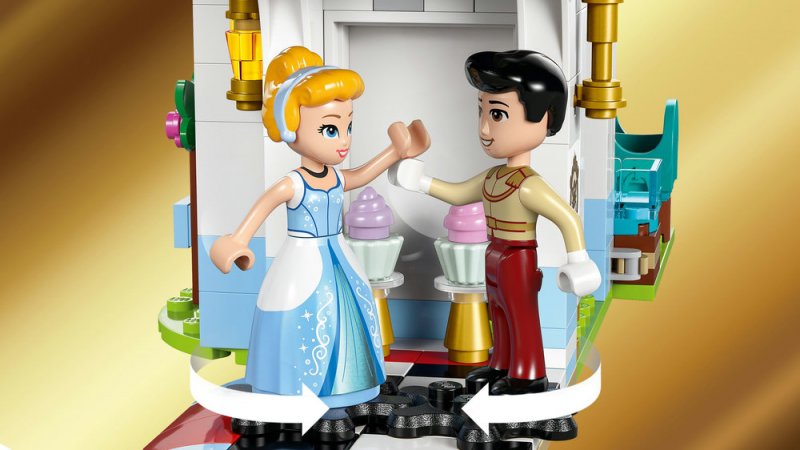 LEGO® │ Disney Princess 43275 Popelčin zámek a kočár s koňmi