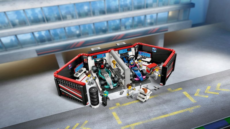 LEGO® City 60444 Garáž F1® a vozy Mercedes-AMG a Alpine